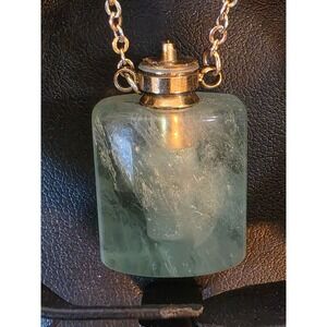 Green Fluorite Perfume Bottle Necklace Gold Tone‎ Chain Essential Oil Crystal